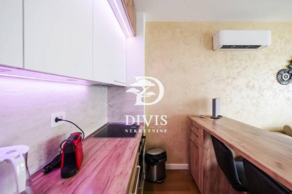Slika 11 - Vojvode Dobrnjca, Jednoiposoban stan na prodaju, 40m2, 249.000€